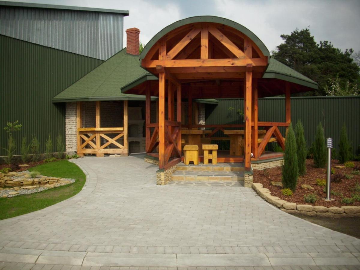 Krysztalowa Jozefow Jozefow  Ngoại thất bức ảnh
