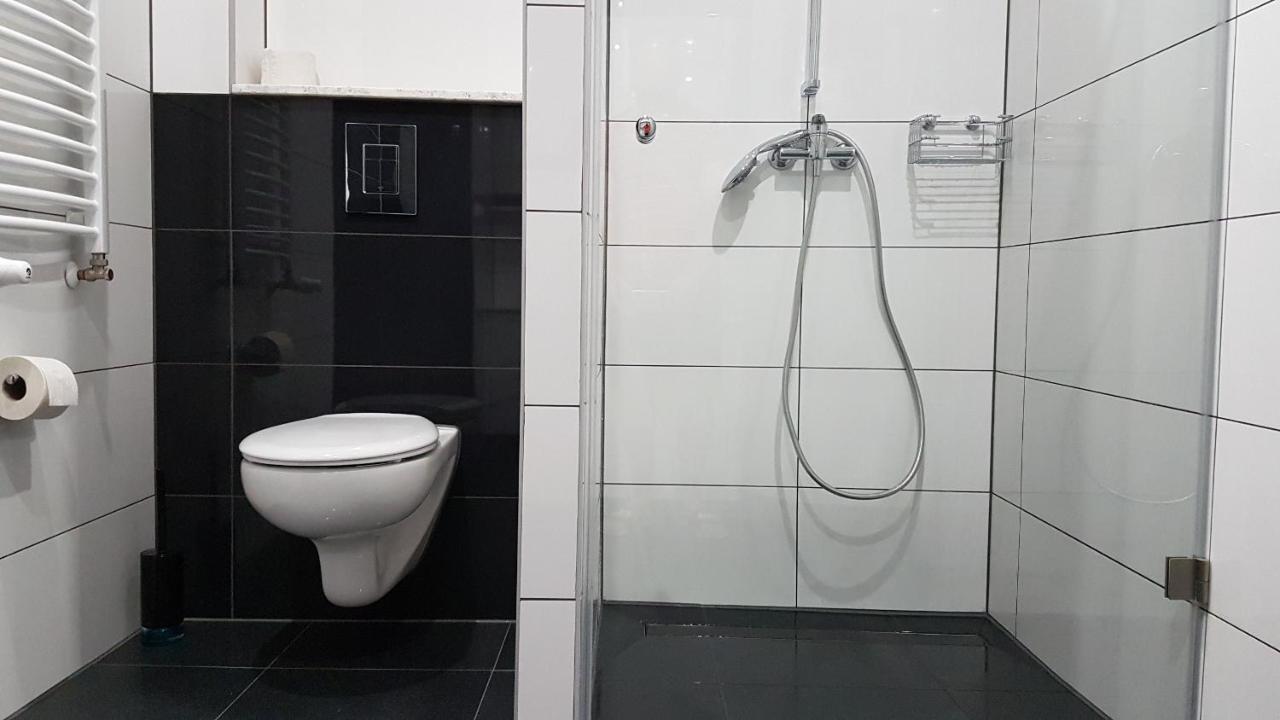 Krysztalowa Jozefow Jozefow  Ngoại thất bức ảnh